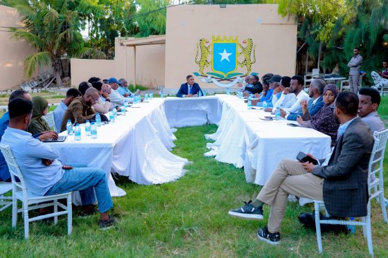 Minister of Information Meets with Directors of Independent Media Outlets
